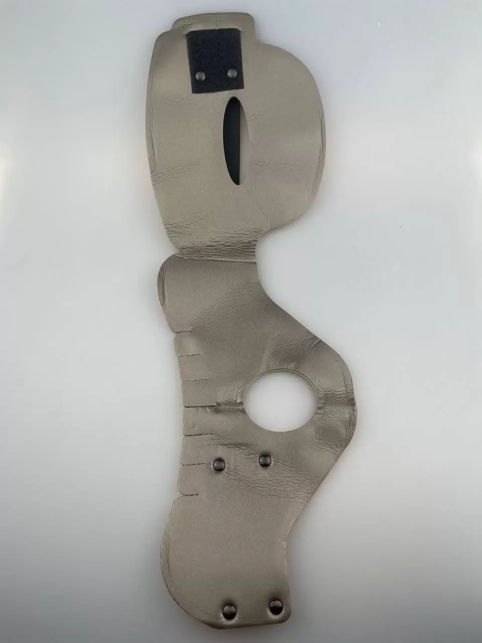 Пластичный шейный бандаж (воротник) Rhino Rescue с доставкой по России | BreadyФото 10