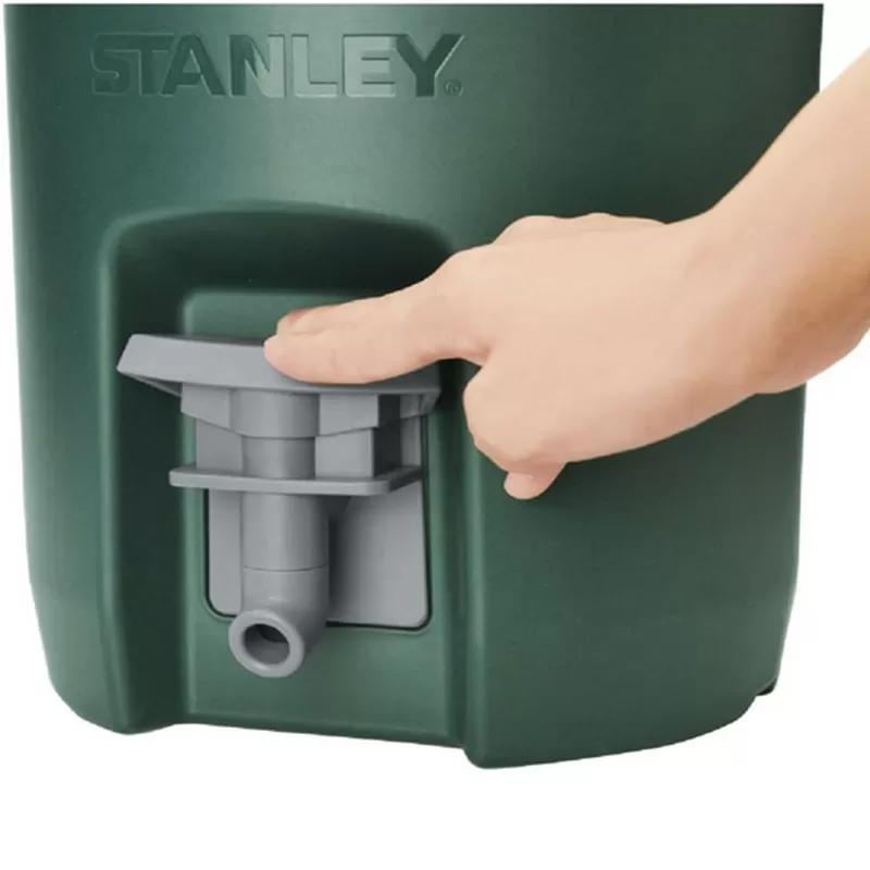 Кувшин для воды Stanley Adventure Fast Flow Water Jug, 10-01938-008 (тёмно-зелёный) 7,5L с доставкой по России и в Казахстан | BreadyФото 5