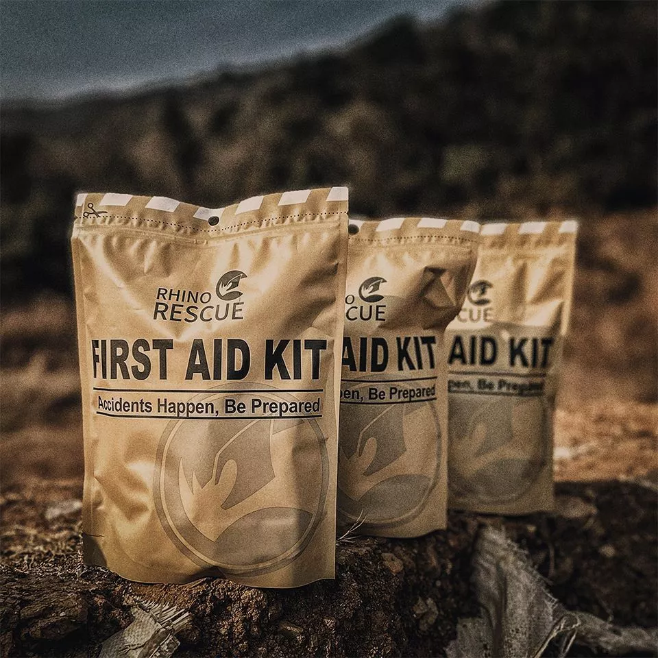 Набор первой медицинской помощи Rhino Rescue First Aid Kit (10 предметов) с доставкой по России и в Казахстан | BreadyФото 5