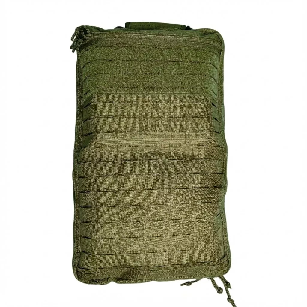 Аптечка рюкзак тактический без наполнения R9 RHINO Rescue (олива) с доставкой по России | BreadyФото 0