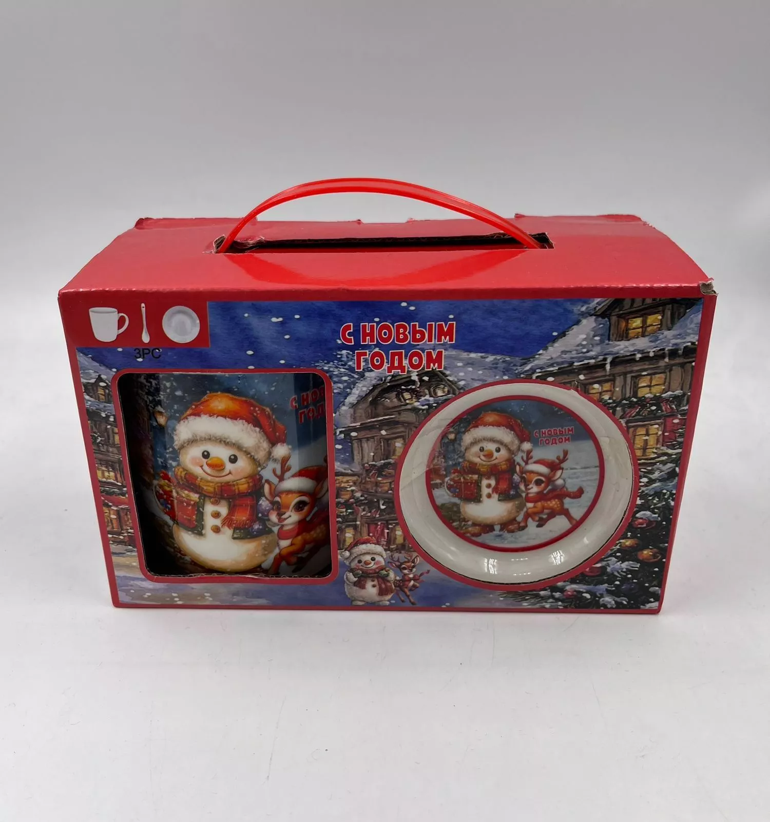 Новогодний набор красный (кружка, блюдце, ложка) с доставкой по России | BreadyФото 2