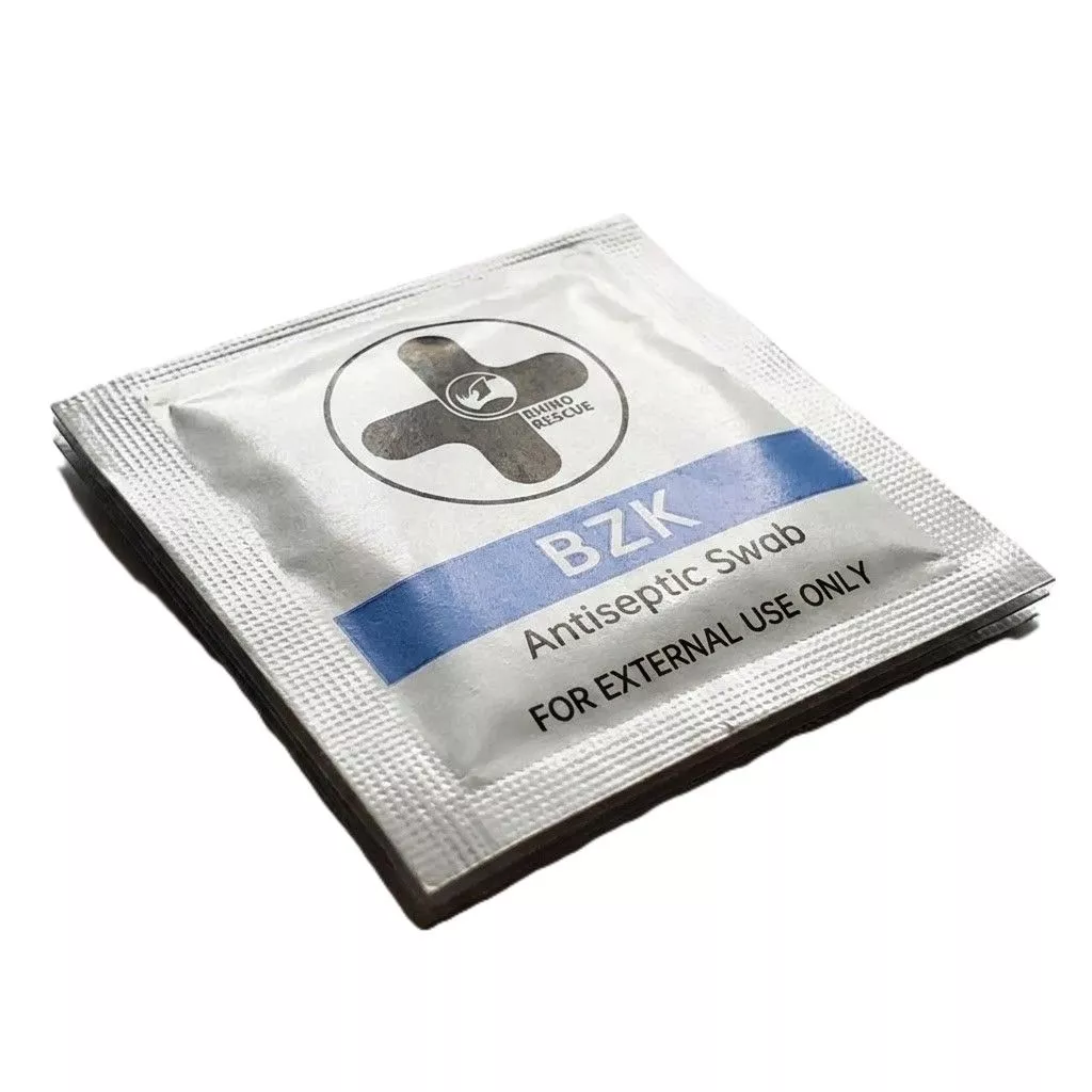 Салфетка антисептическая  RHINO Rescue BZK Antiseptic Swab с доставкой по России | BreadyФото 3